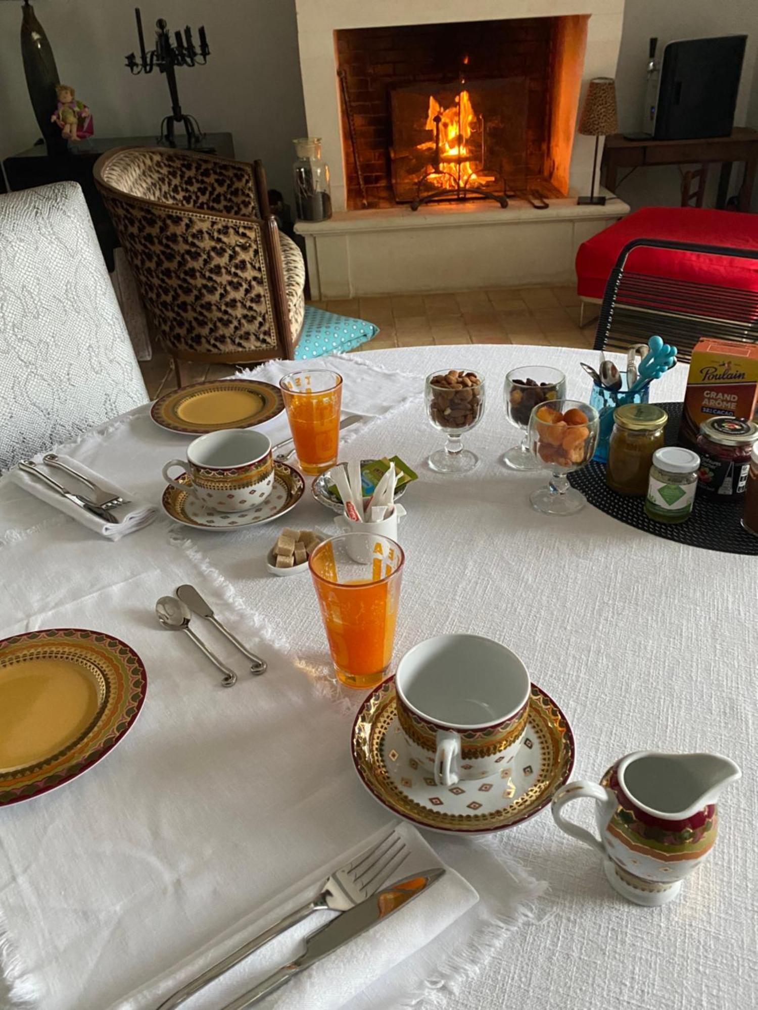 Le 5 Bis Bed & Breakfast Mornac-sur-Seudre Exterior foto