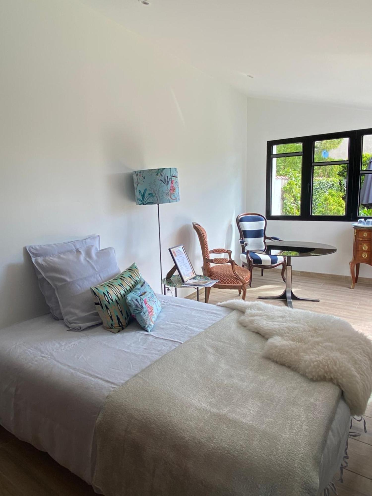 Le 5 Bis Bed & Breakfast Mornac-sur-Seudre Exterior foto